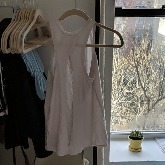 Lululemon Open Back Tank - Picture 5 of 6